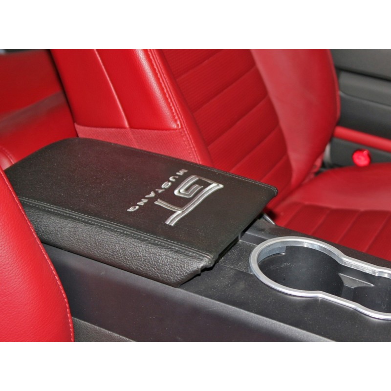 FORD MUSTANG 2005-2008 COUVRE ACCOUDOIR ENTRE SIEGE AVEC LOGO GT MUSTANG Arm rest cover with GT mustang logo SCOTT DRAKE 5R3Z-63