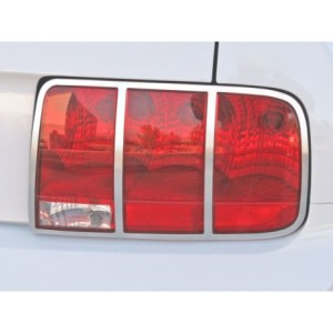 FORD MUSTANG 2005-2009 GRILLE DE PHARE ALUMINIUM SATIN CHROME Tail light trim Aluminium satin chrome SCOTT DRAKE 5R3Z-13489-B
