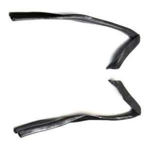FORD MUSTANG 1987-20early 88 frt of door run channels DANIEL CARPENTER E7ZZ-7620564