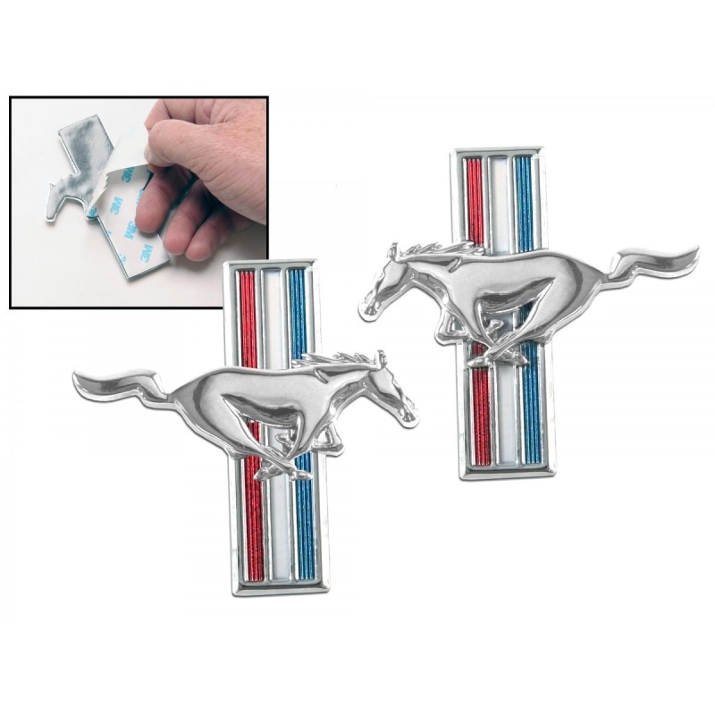 FORD MUSTANG 1964-1973 PAIRE D EMBLEMES OFFICIEL CHEVAL MUSTANG AU GALOP AUTOCOLLANTS Running horse fender emblems stick on sold