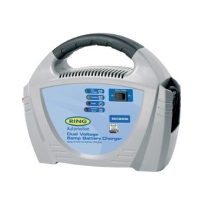 Chargeur de batterie 6/12 Volts RING - 6 Amp - 70 AH