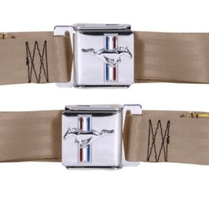 FORD MUSTANG 1964-1973 KIT PAIRE CEINTURE DE SECURITE AVEC EMBLEME MUSTANG PARCHEMIN Seat belt set with mustang emblem parchment