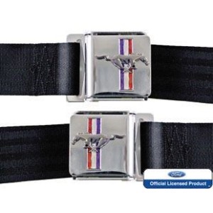 FORD MUSTANG 1964-1973 KIT PAIRE CEINTURE DE SECURITE AVEC EMBLEME MUSTANG NOIR Seat belt set with mustang emblem black pair SCO
