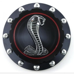 FORD MUSTANG 1964-1973 BOUCHON DE RESERVOIR TRAPPE A ESSENCE ALUMINIUM TAILLE MASSE EMBLEM COBRA SHELBY NOIR Billet Fuel Cap Bla
