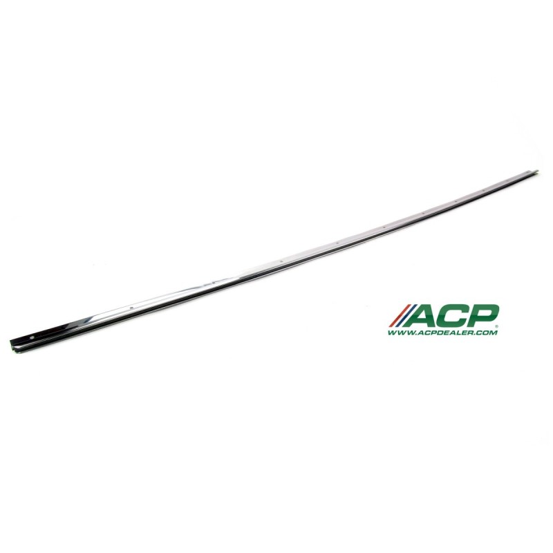 FORD MUSTANG 1969-1970 DECAPOTABLE CABRIOLET BARRE MOULURE CHROME ENTRE BANQUETTE ARRIERE ET VINYL DE RETENUE DE CAPOTE converti