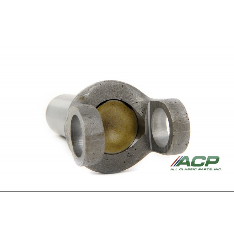 FORD MUSTANG 1965-1969 YOKE DE SORTIE DE BOITE 6 CYLINDRES 28 CANNELURES driveshaft slip yoke 28 spline 6 cyl inside clips 1 inc