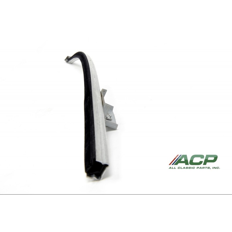FORD MUSTANG 1967-1968 GLISSIERE RAIL JOINT SUR CUSTODE COTE AVANT DROIT PASSAGER vent window run door glass channel right ACP F